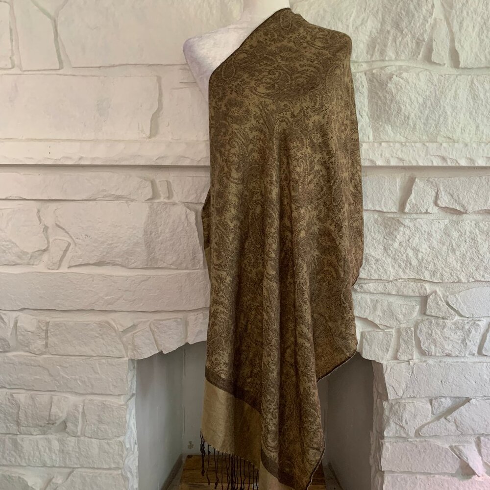 Scarf - Picture 2 of 3